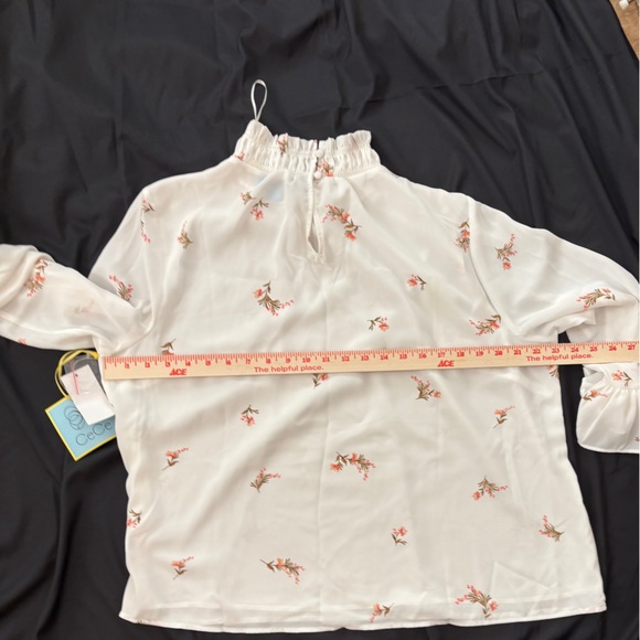 CeCe Cream LS Floral Blouse w Ruffles & High Neck Women’s XL NWT Feminine - Picture 4 of 5